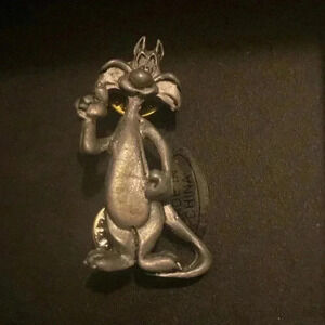 Vintage‎ Sylvester pin pewter